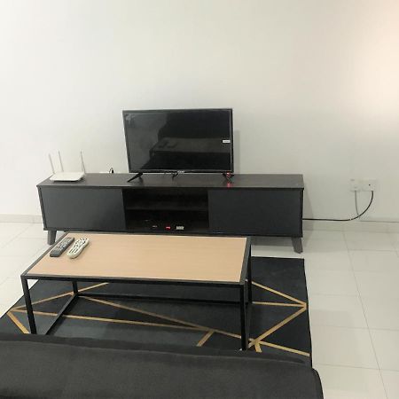 Oyo 90493 Jl Homestay Segamat Eksteriør bilde