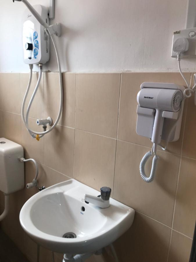 Oyo 90493 Jl Homestay Segamat Eksteriør bilde