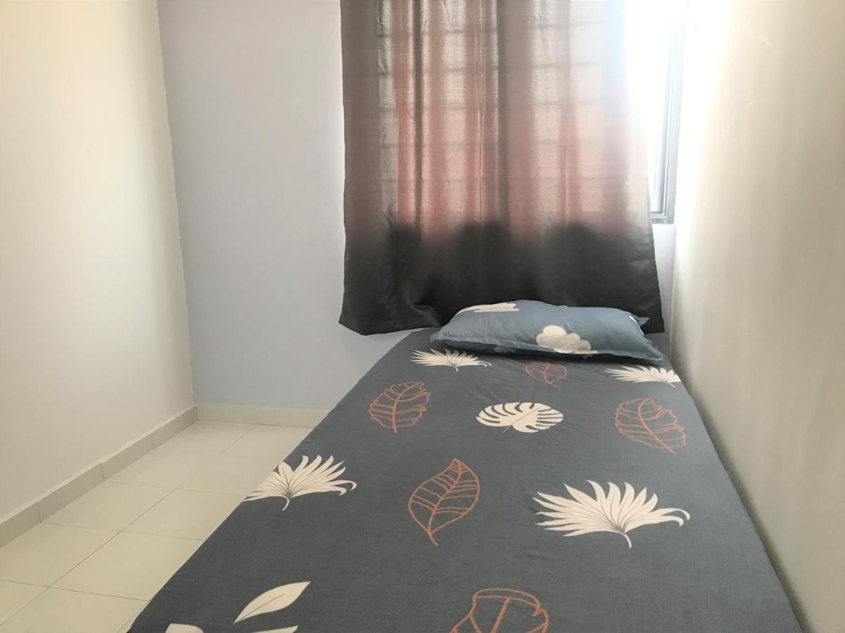 Oyo 90493 Jl Homestay Segamat Eksteriør bilde